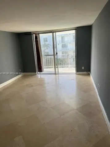 488 NW 165th Street Road Miami FL 33169
