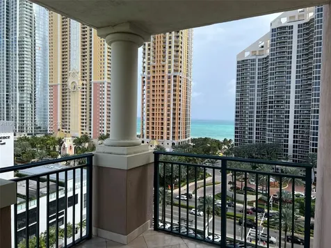 17555 Atlantic Boulevard Sunny Isles Beach FL 33160