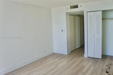 7601 E Treasure Drive North Bay Village FL 33141