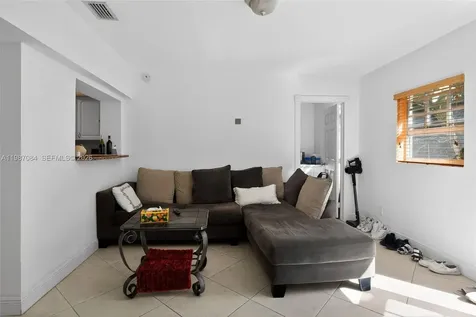 2131 Biarritz Drive Miami Beach FL 33141