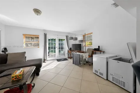 2131 Biarritz Drive Miami Beach FL 33141