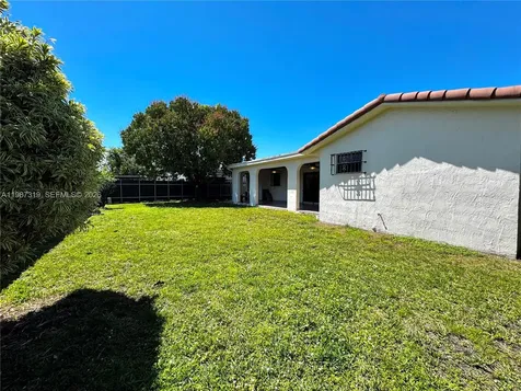 2835 SW 108th Place Miami FL 33165