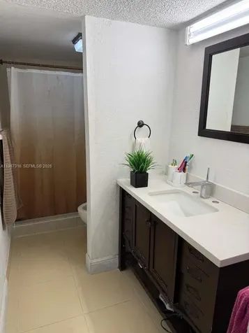 1900 W 68th Street Hialeah FL 33014