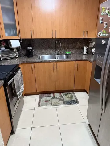 1900 W 68th Street Hialeah FL 33014