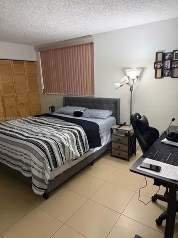 1900 W 68th Street Hialeah FL 33014