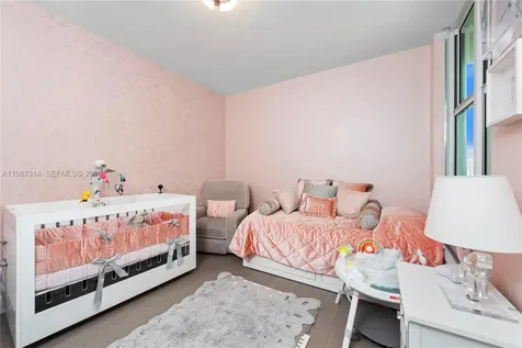 3330 NE 190th Street Aventura FL 33180