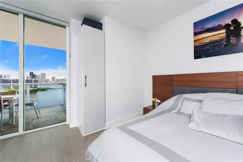 3330 NE 190th Street Aventura FL 33180
