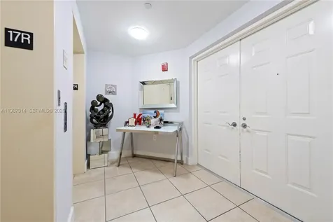 3330 NE 190th Street Aventura FL 33180