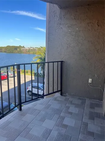5201 NW 7th Street Miami FL 33126