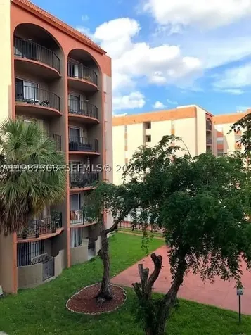 5201 NW 7th Street Miami FL 33126