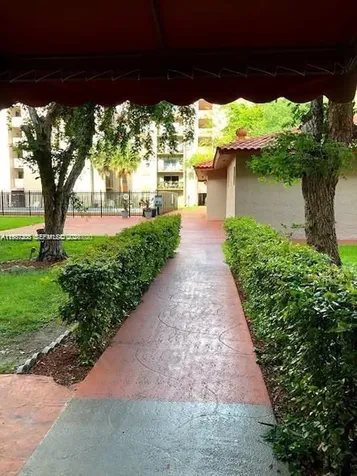 5201 NW 7th Street Miami FL 33126