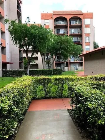 5201 NW 7th Street Miami FL 33126