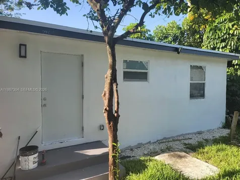 512 NW 96th Street Miami FL 33150