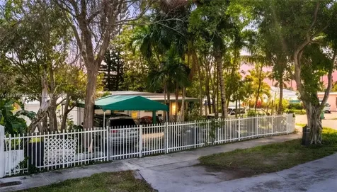 4661 SW 101st Avenue Miami FL 33165