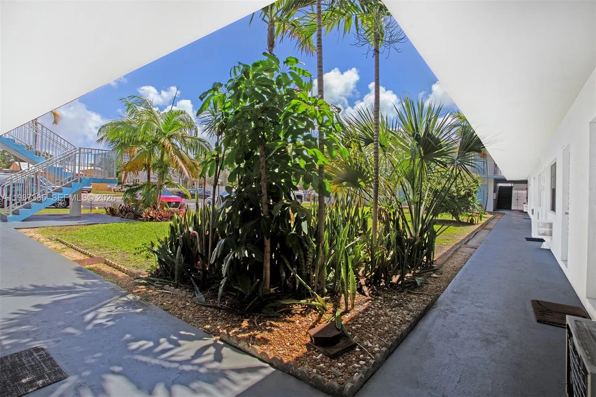 Hollywood FL 33020