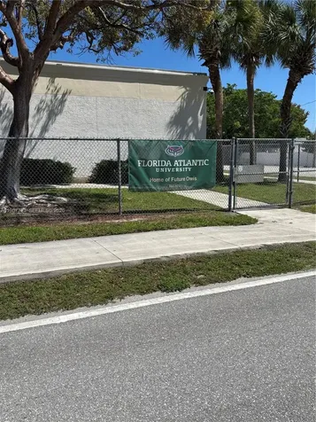 550 SW 2nd Avenue Boca Raton FL 33432