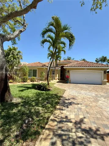 2319 NW 193rd Avenue Pembroke Pines FL 33029