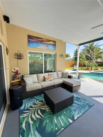 2319 NW 193rd Avenue Pembroke Pines FL 33029