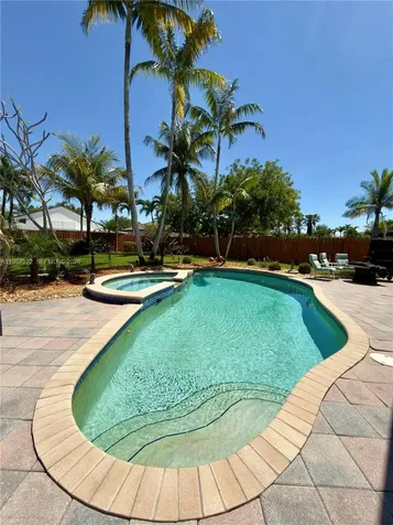 2319 NW 193rd Avenue Pembroke Pines FL 33029