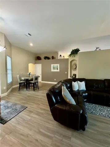 2319 NW 193rd Avenue Pembroke Pines FL 33029