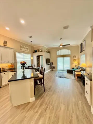 2319 NW 193rd Avenue Pembroke Pines FL 33029