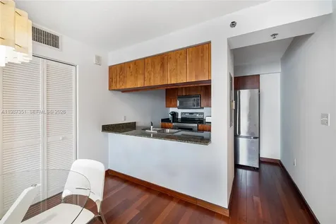 1200 Brickell Bay Drive Miami FL 33131