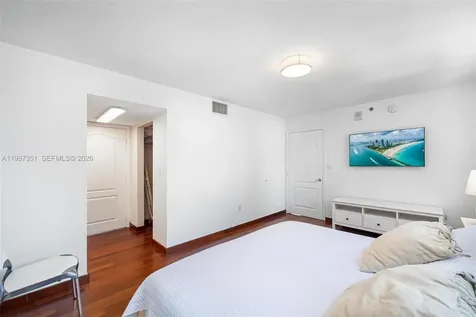 1200 Brickell Bay Drive Miami FL 33131