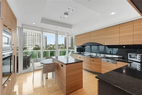19955 NE 38th Court Aventura FL 33180