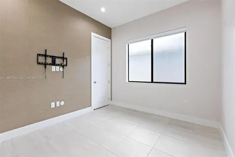 8225 NW 43rd Street Doral FL 33166