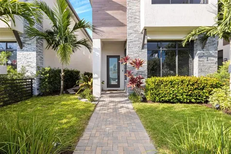 8225 NW 43rd Street Doral FL 33166