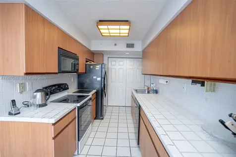 3530 Mystic Pointe Drive Aventura FL 33180