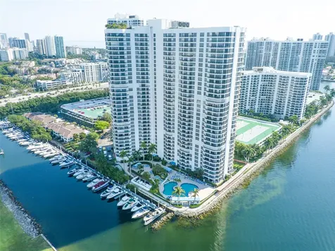 3530 Mystic Pointe Drive Aventura FL 33180
