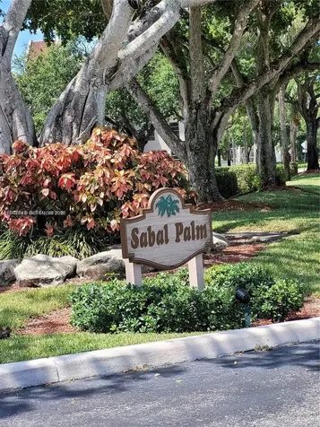 9520 Seagrape Drive Davie FL 33324