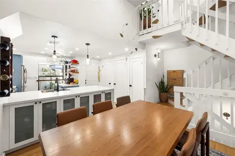 3237 Mary Street Miami FL 33133
