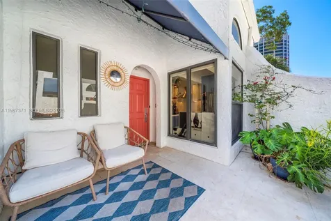 3237 Mary Street Miami FL 33133