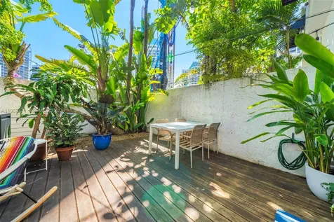 3237 Mary Street Miami FL 33133