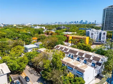 3237 Mary Street Miami FL 33133