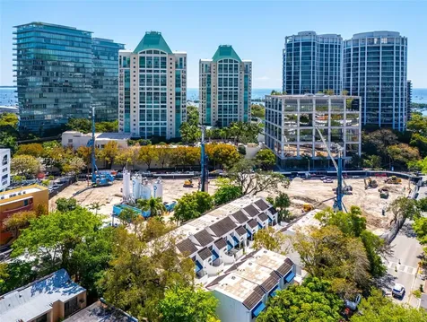 3237 Mary Street Miami FL 33133