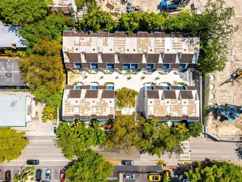 3237 Mary Street Miami FL 33133