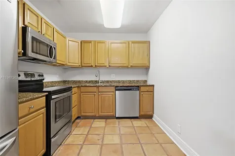 2500 Parkview Drive Hallandale Beach FL 33009