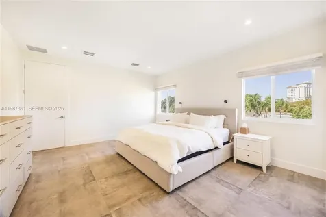 3655 SW 25th Street Miami FL 33133