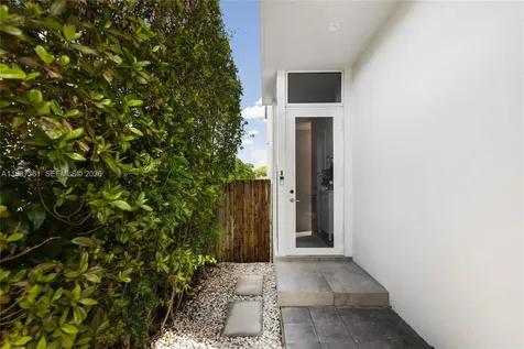 3655 SW 25th Street Miami FL 33133