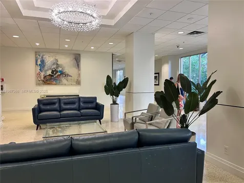 4001 S Ocean Drive Hollywood FL 33019