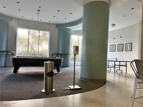 4001 S Ocean Drive Hollywood FL 33019