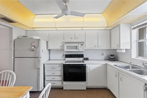 700 SE 6th Avenue Deerfield Beach FL 33441