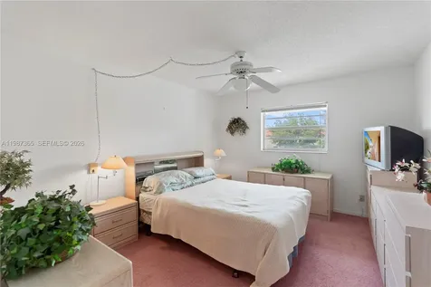 700 SE 6th Avenue Deerfield Beach FL 33441