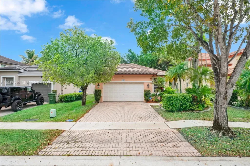 19269 NW 14th Street Pembroke Pines FL 33029