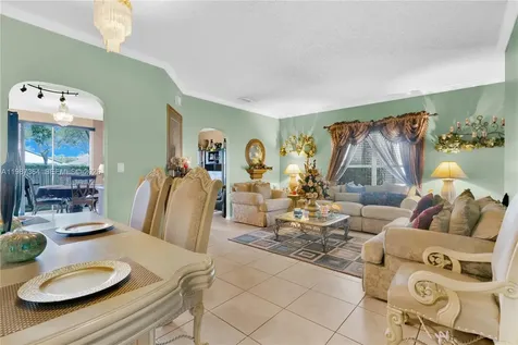 19269 NW 14th Street Pembroke Pines FL 33029