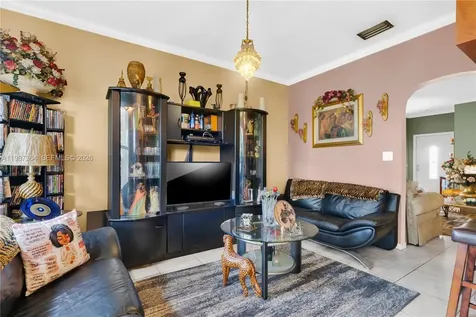 19269 NW 14th Street Pembroke Pines FL 33029