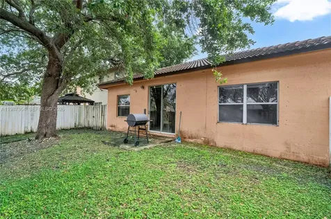 19269 NW 14th Street Pembroke Pines FL 33029